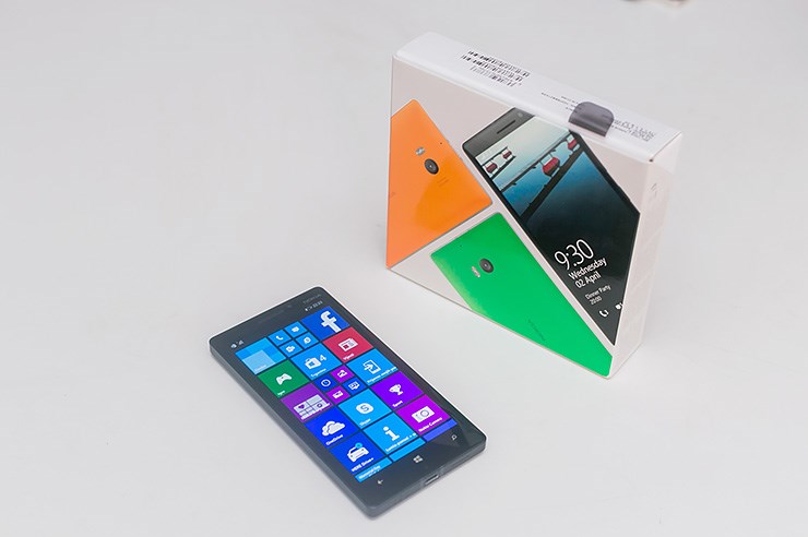 Nokia Lumia 930 (11).jpg